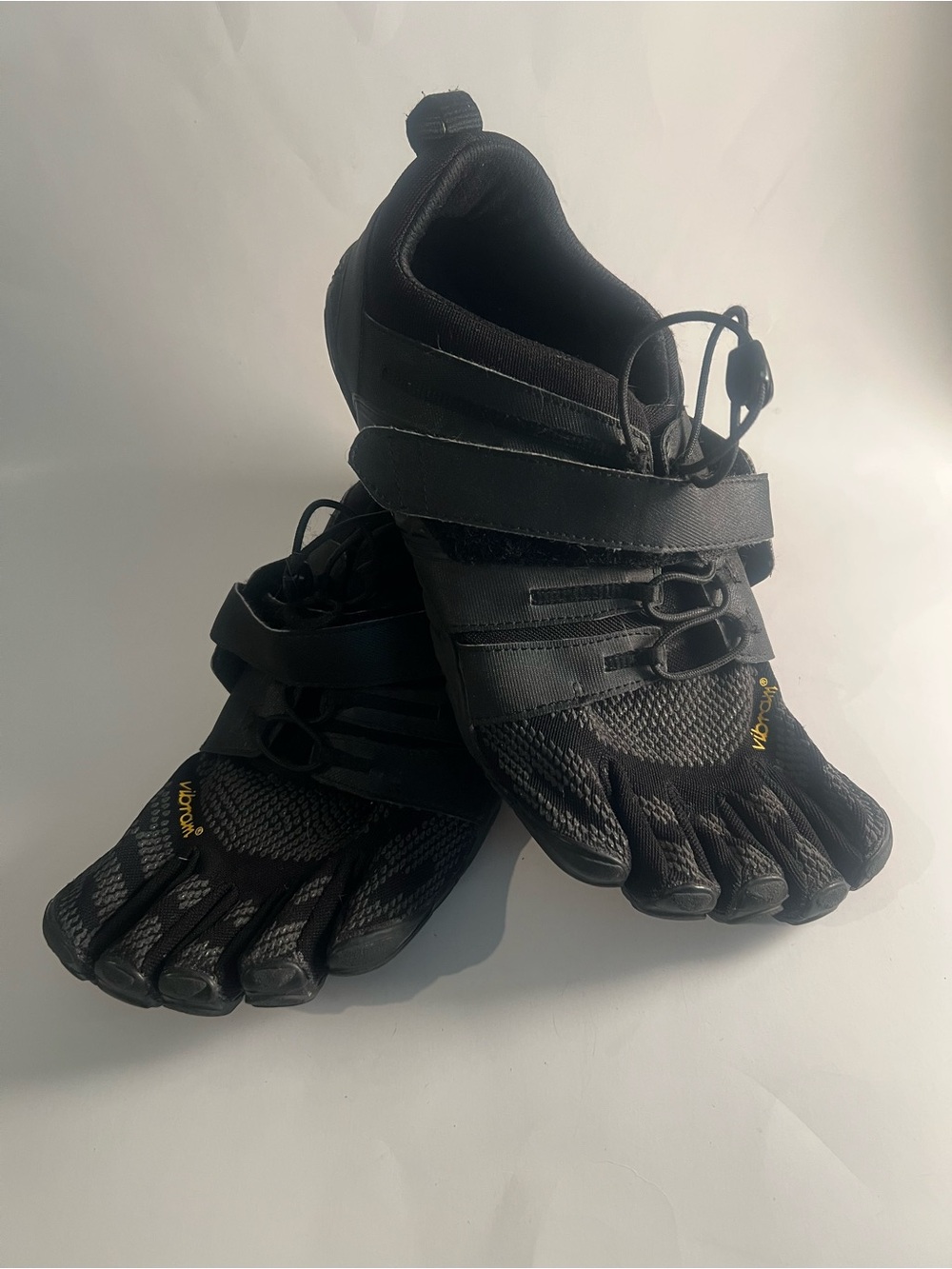 Vibram FiveFingers Men's Black Minimalist Toe Shoes Size 11-11.5